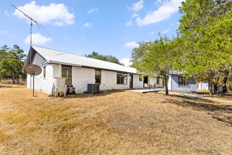 Property photo 28