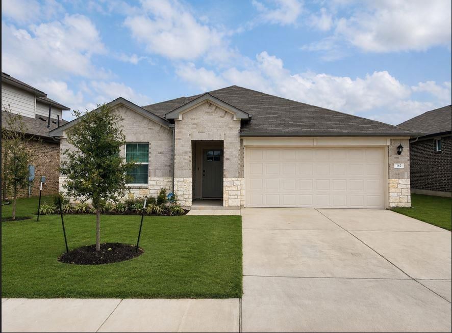 136 Medinah LN - Photo 1
