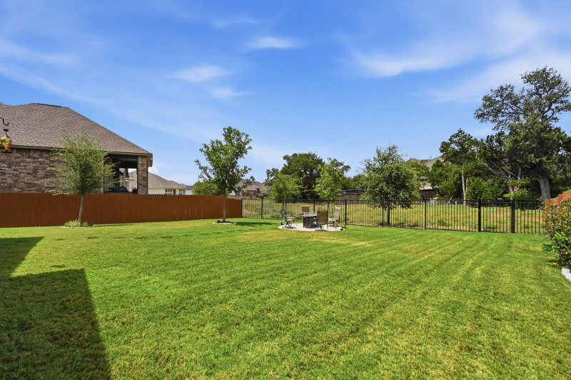 Property photo 35