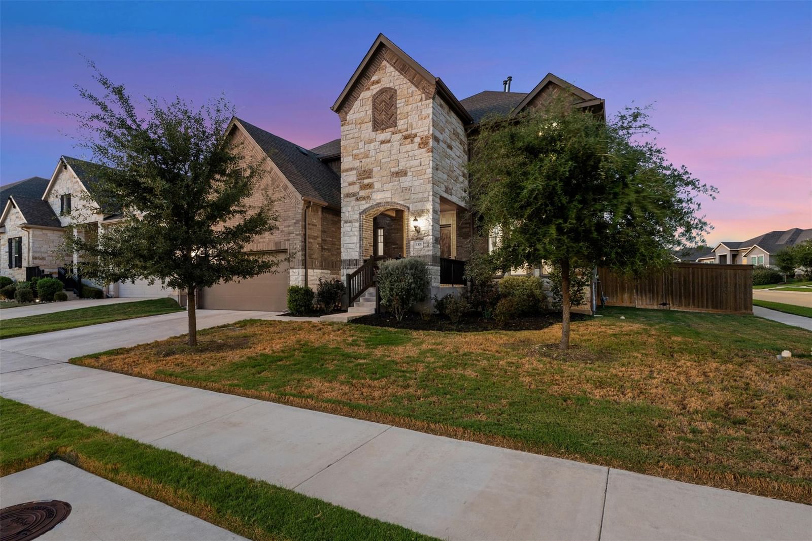 1101 Birchbrooke DR - Photo 1