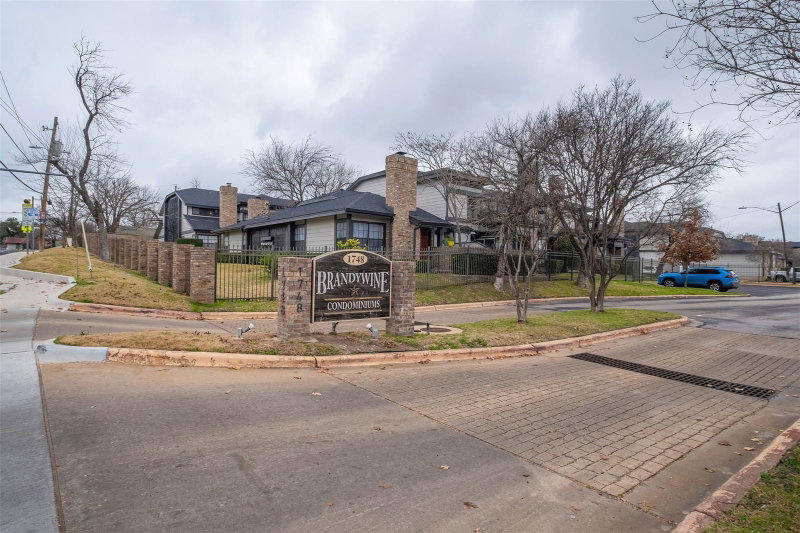 Property photo 36