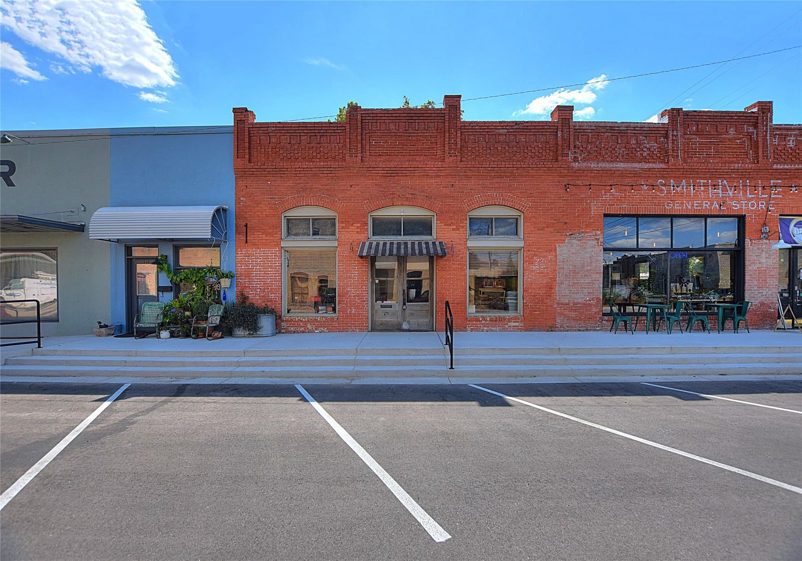 110 2nd ST - Photo 1