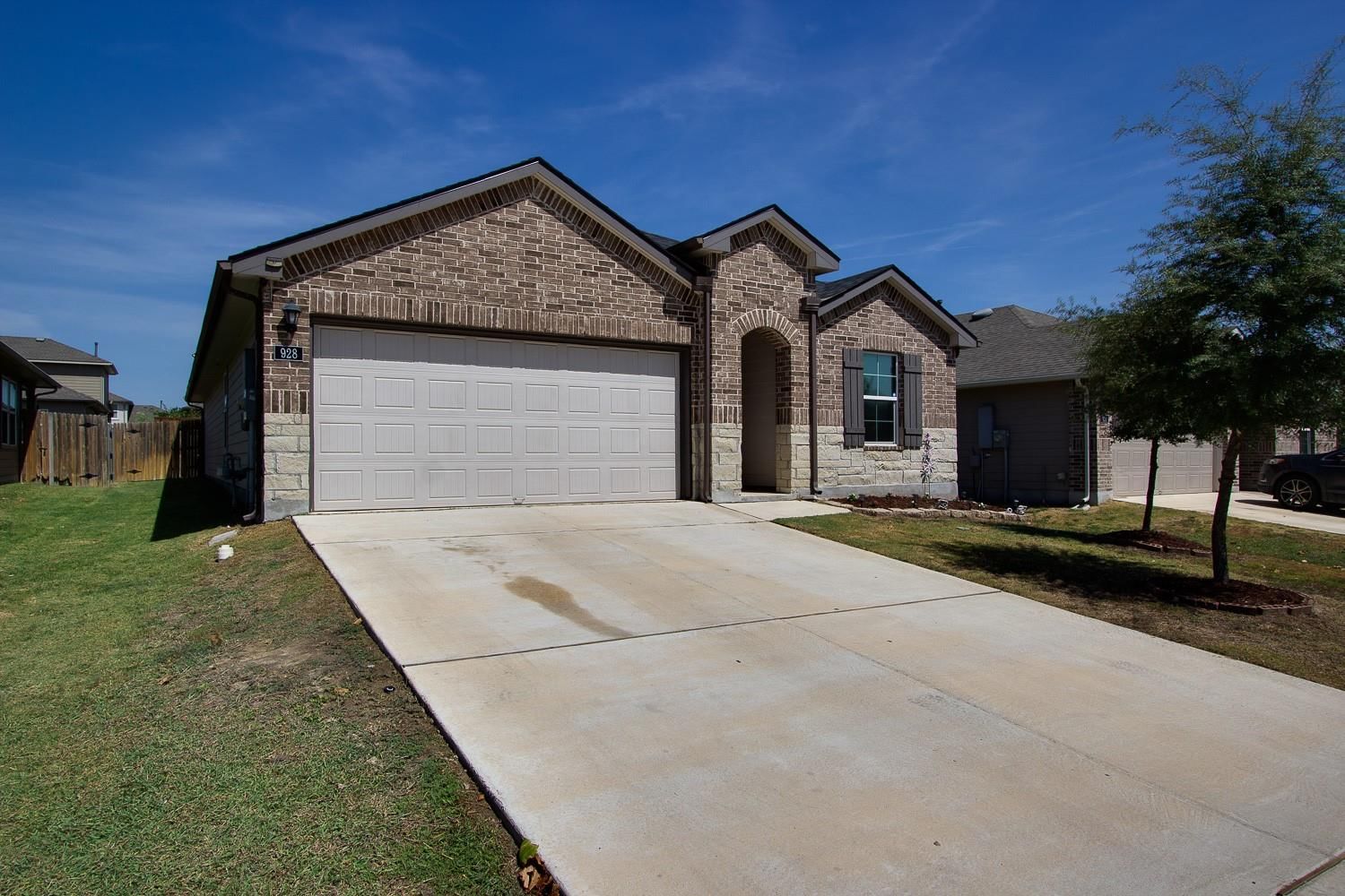 928 Adler WAY - Photo 1