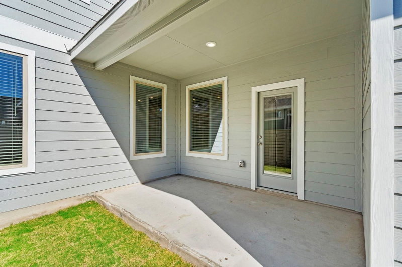 Property photo 32
