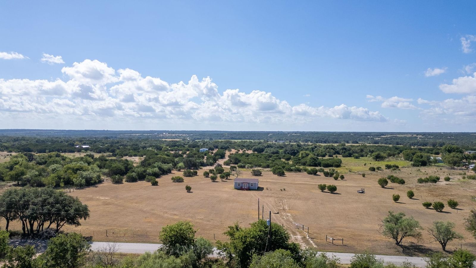 10381 County Road 200 - Photo 1