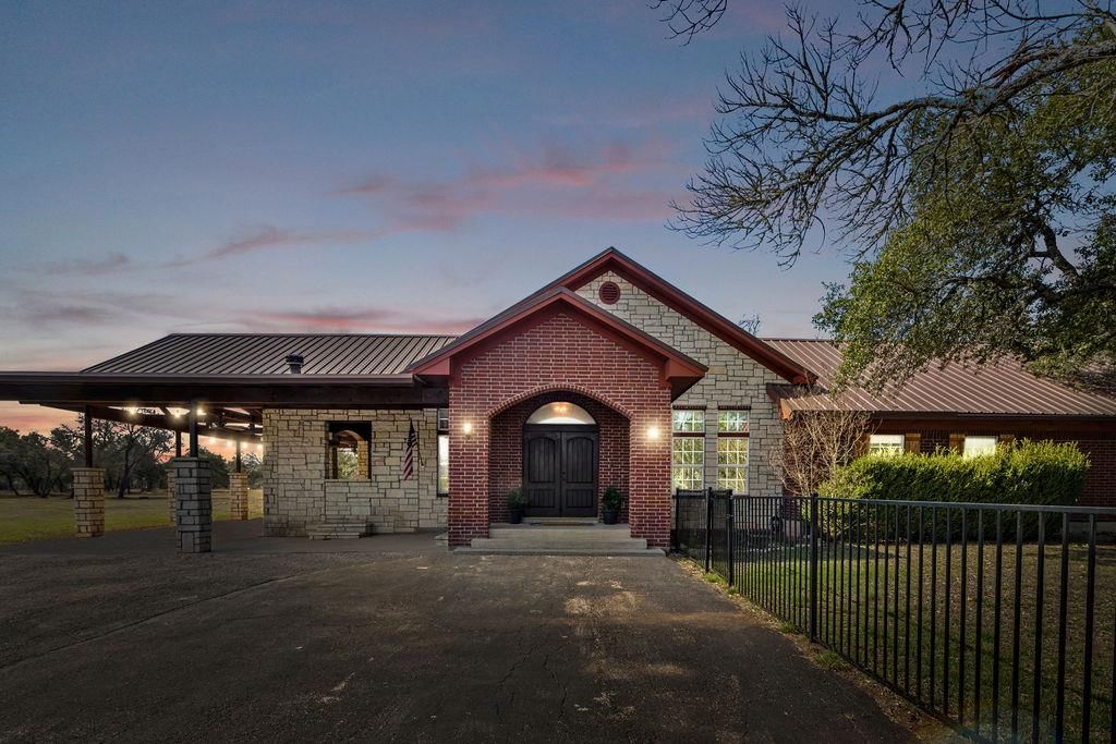 2795 W Highway 290 - Photo 1