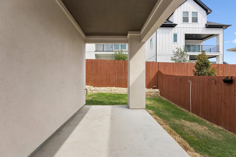 Property photo 32