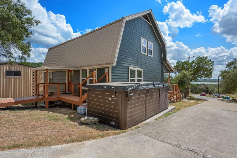 Property photo 31