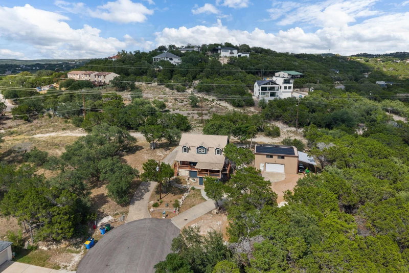 Property photo 38