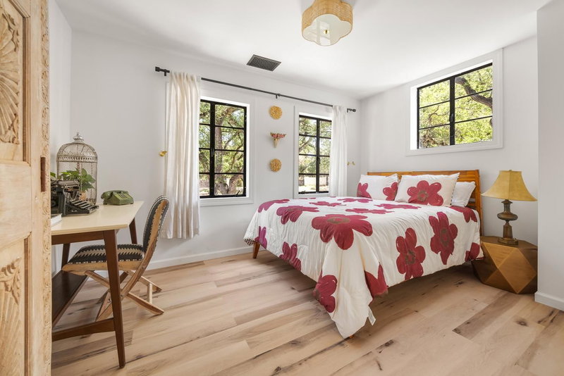Property photo 35