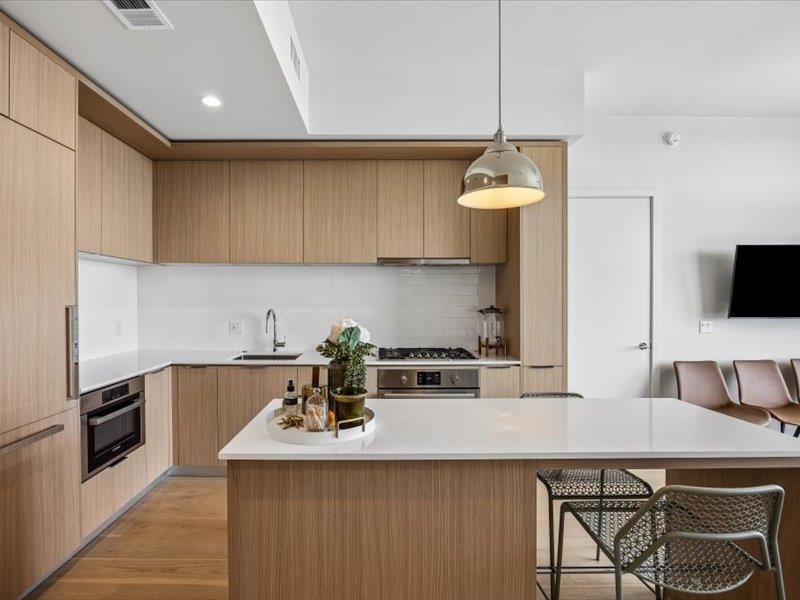 44 East Ave #1808 - Photo 1