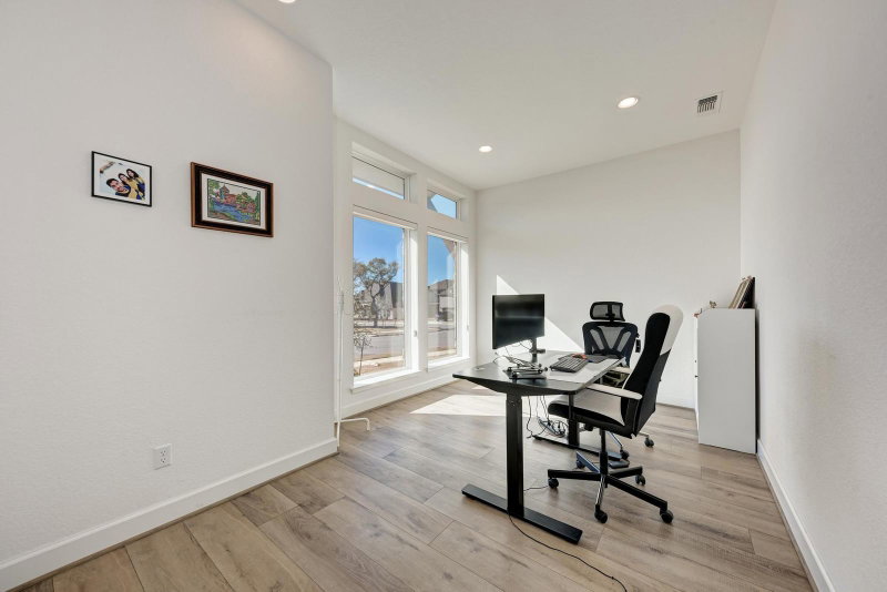 Property photo 35