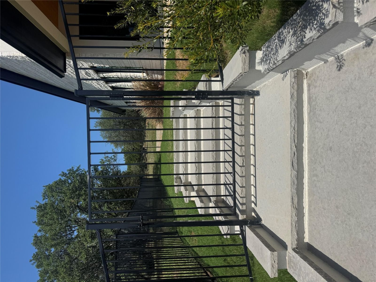 Photo 37