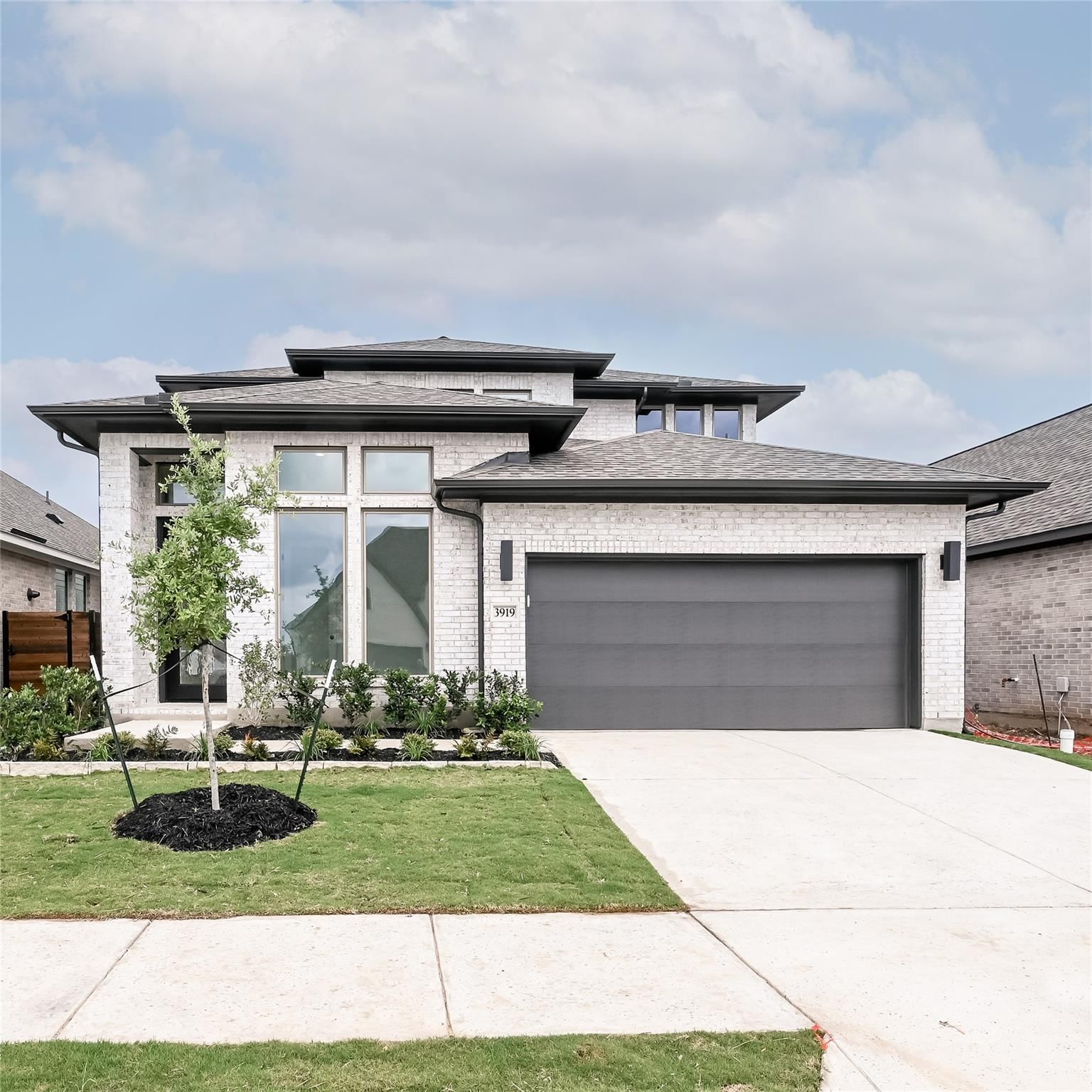 3919 Melody RD - Photo 1