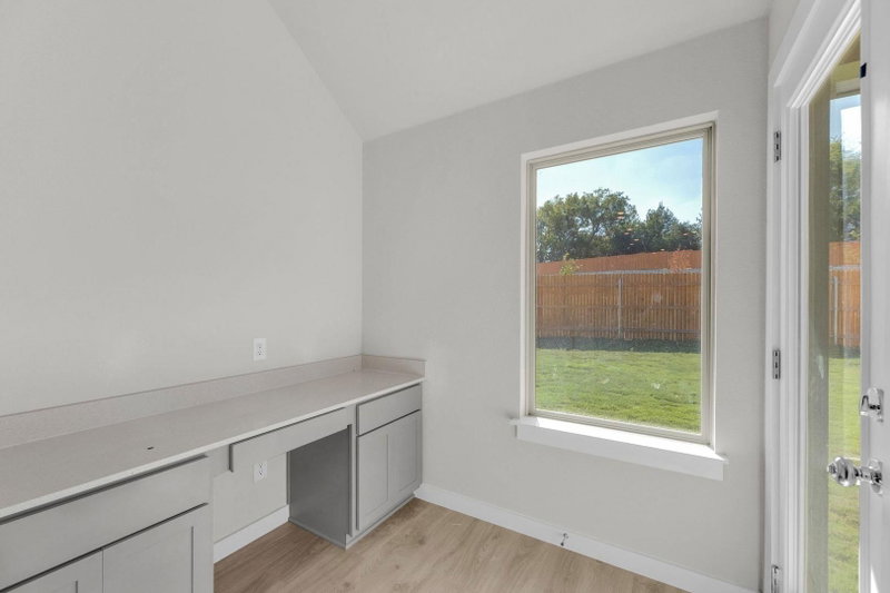 Property photo 31