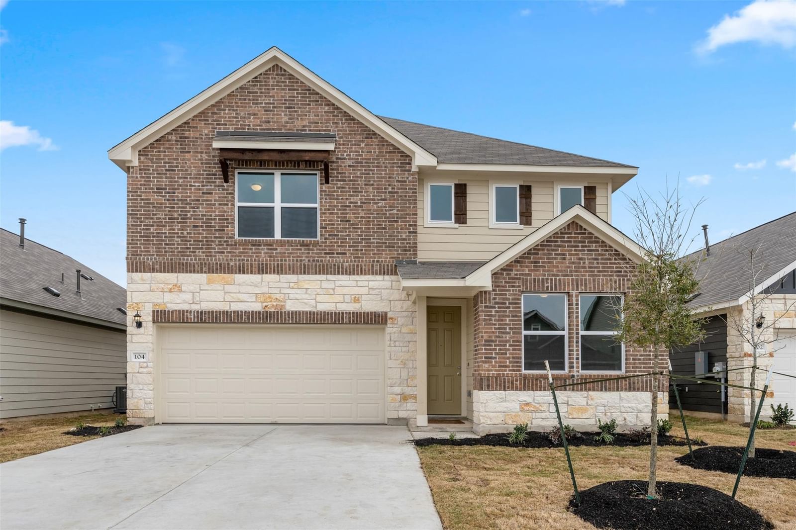 135 Arlington Park LOOP - Photo 1