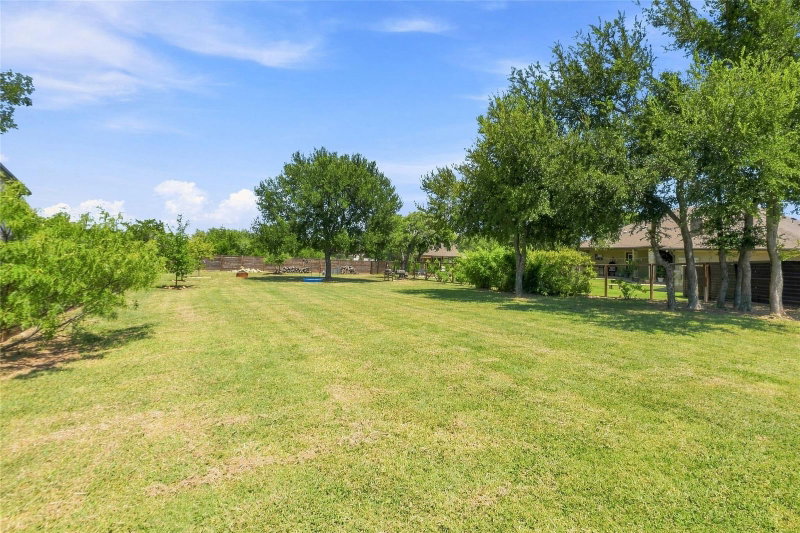 Property photo 38