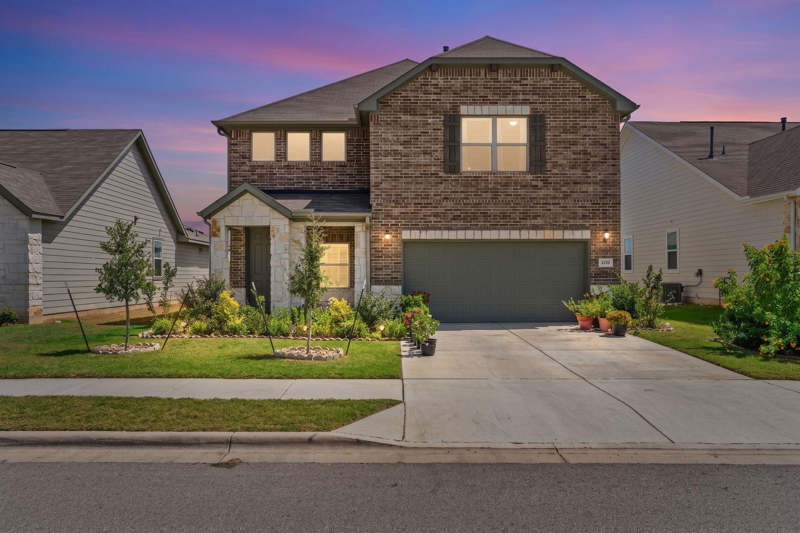 110 Palo Brea LOOP - Photo 1
