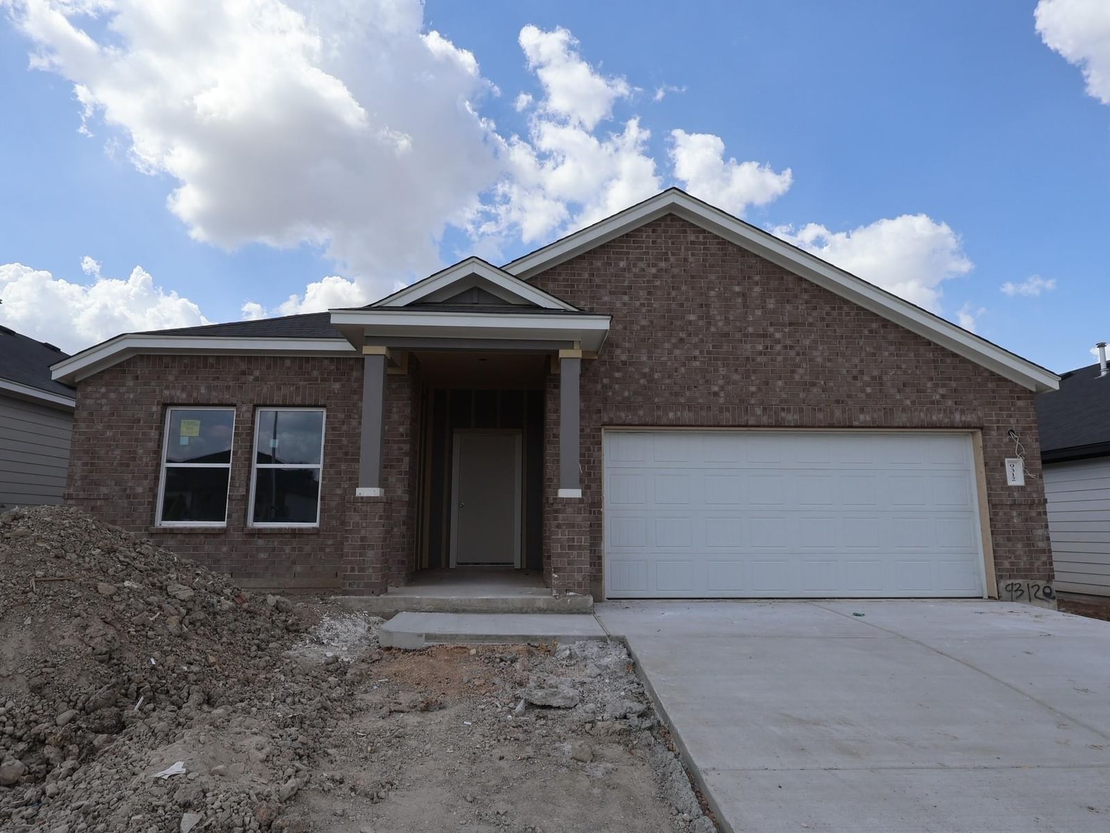9312 Furman DR - Photo 1
