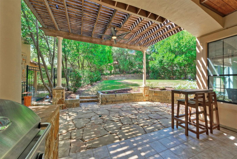 Property photo 33