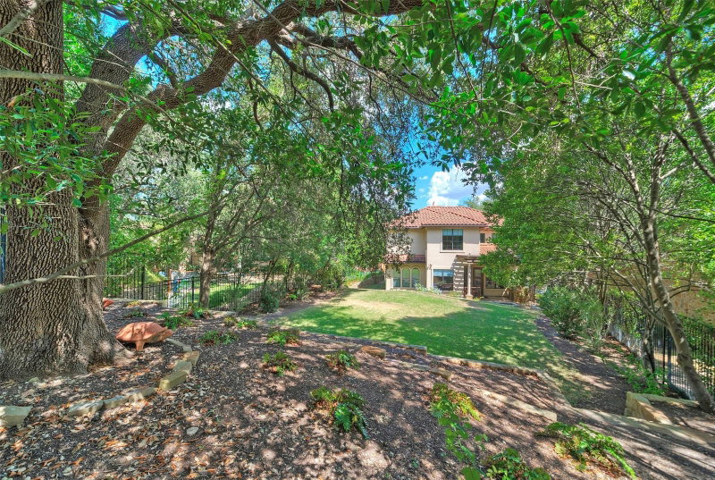 Property photo 38
