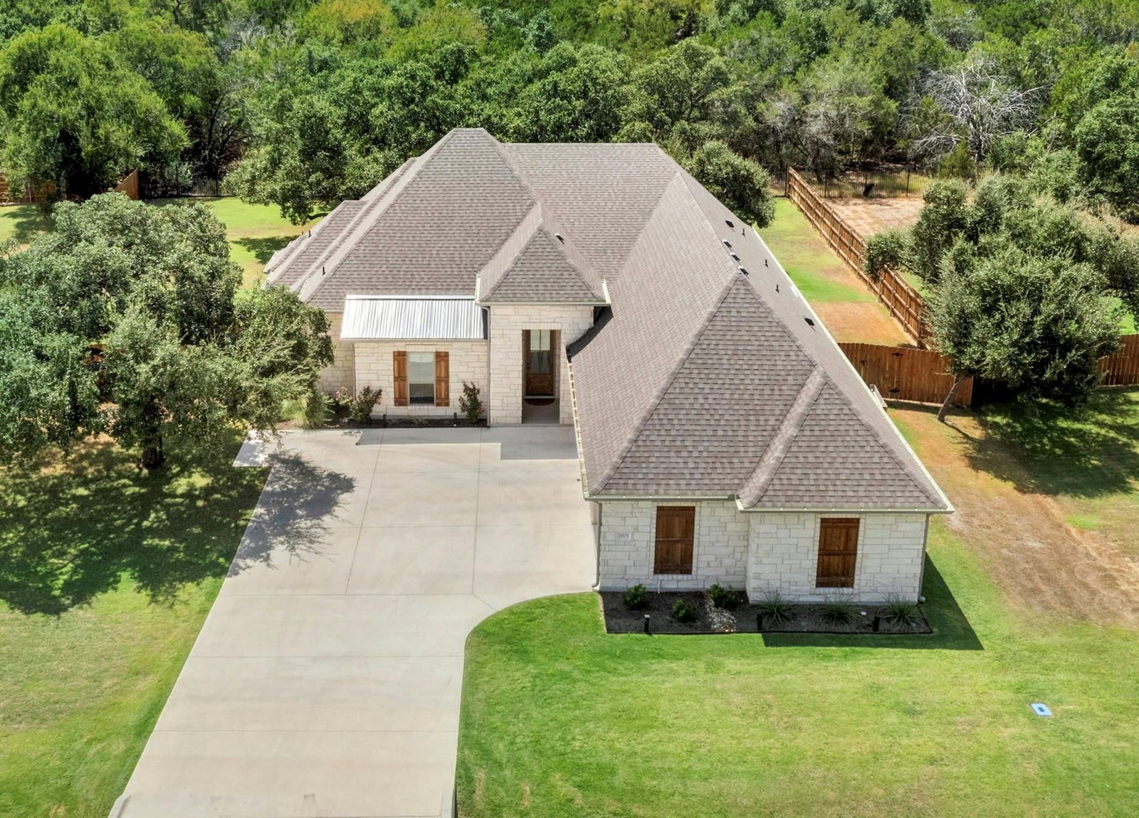 11175 Golden Eagle Ave - Photo 1