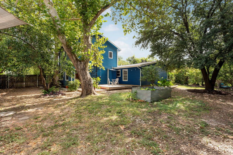 Property photo 35
