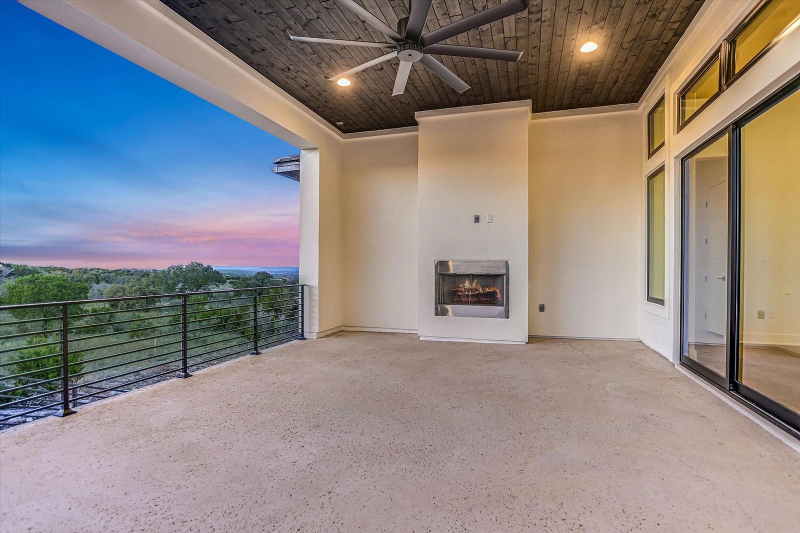 Photo 25