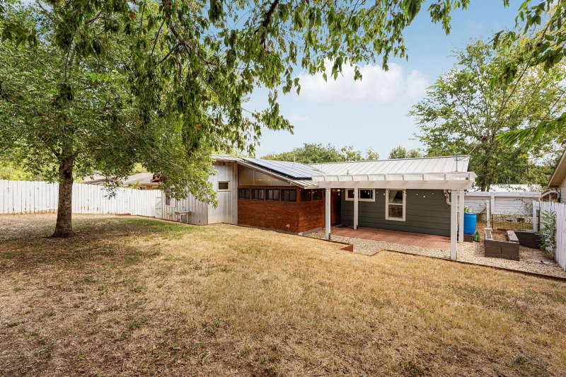Property photo 32