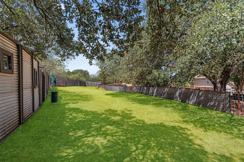 Property photo 33
