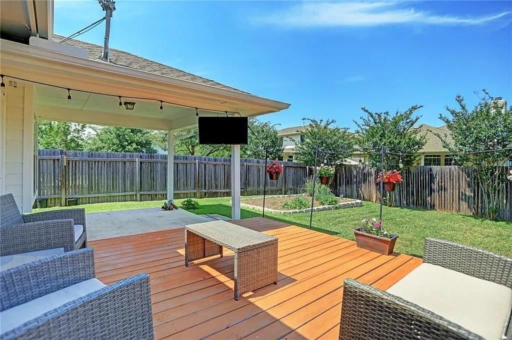 3512 Fitzroy Ave - Photo 1