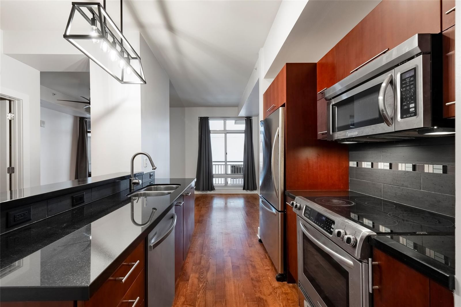 603 Davis ST #708 - Photo 1