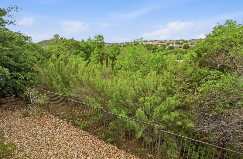 Property photo 36