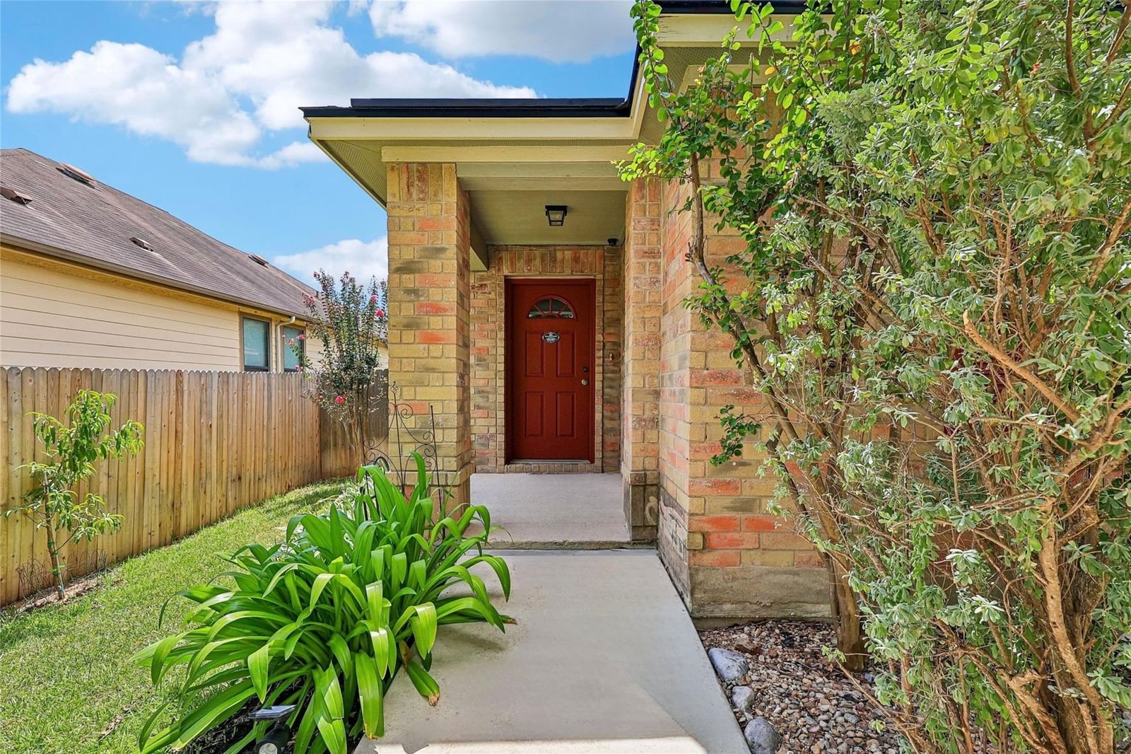 145 Myrtle ST - Photo 1
