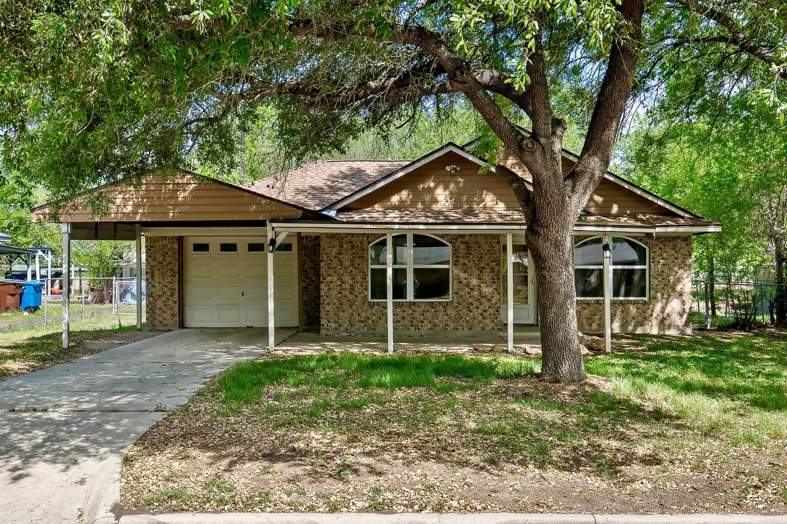 1311 Monte Vista DR - Photo 1