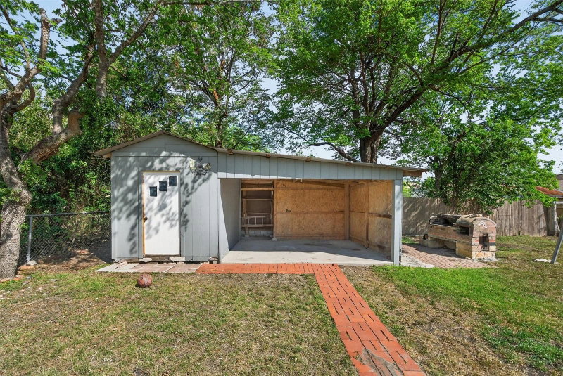 Property photo 24