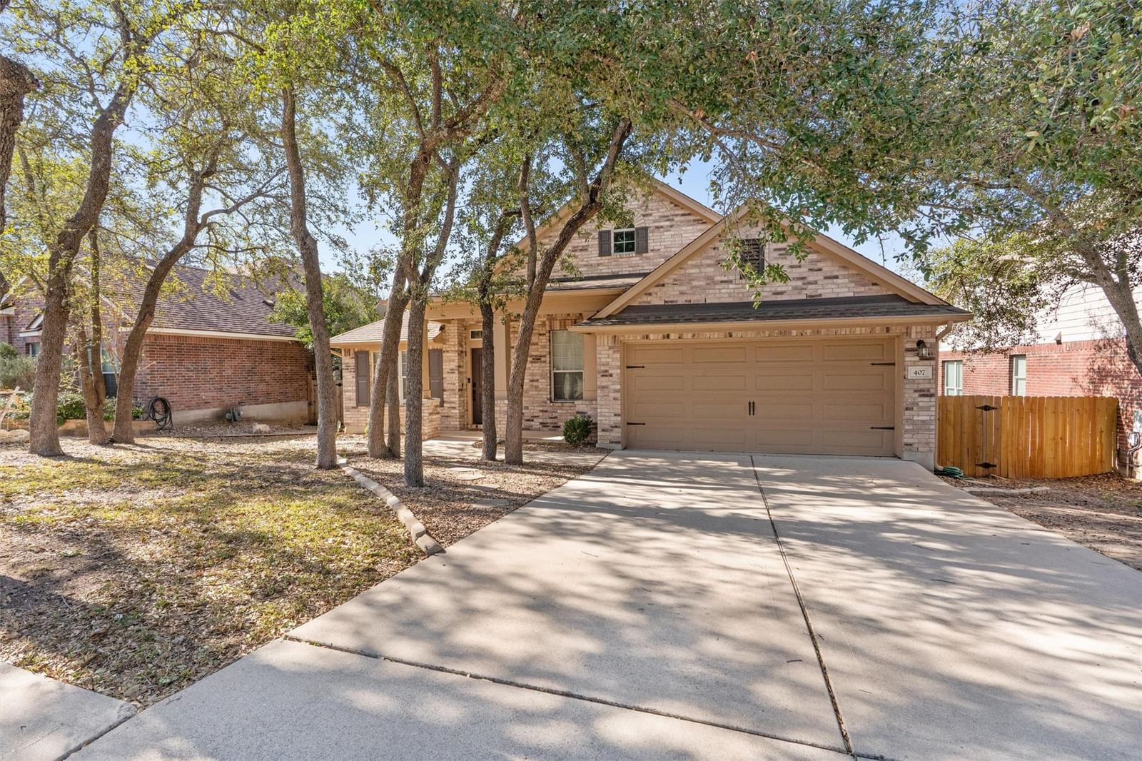 407 Red Hawk DR - Photo 1