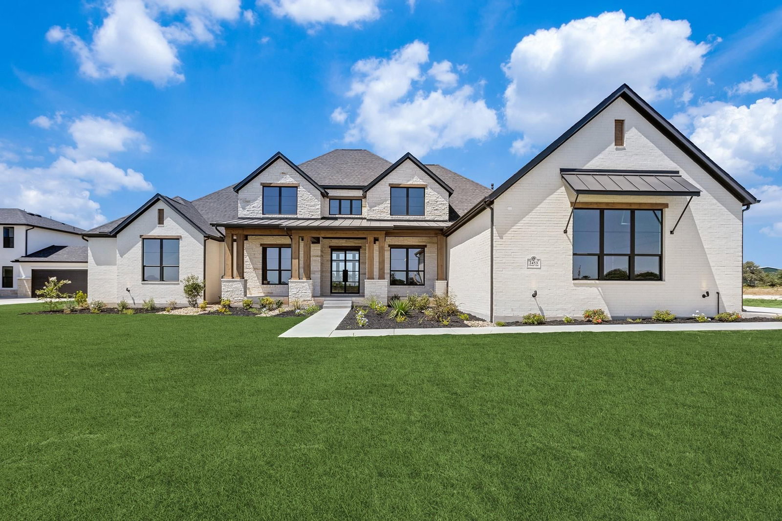 2453 Lineage LN - Photo 1