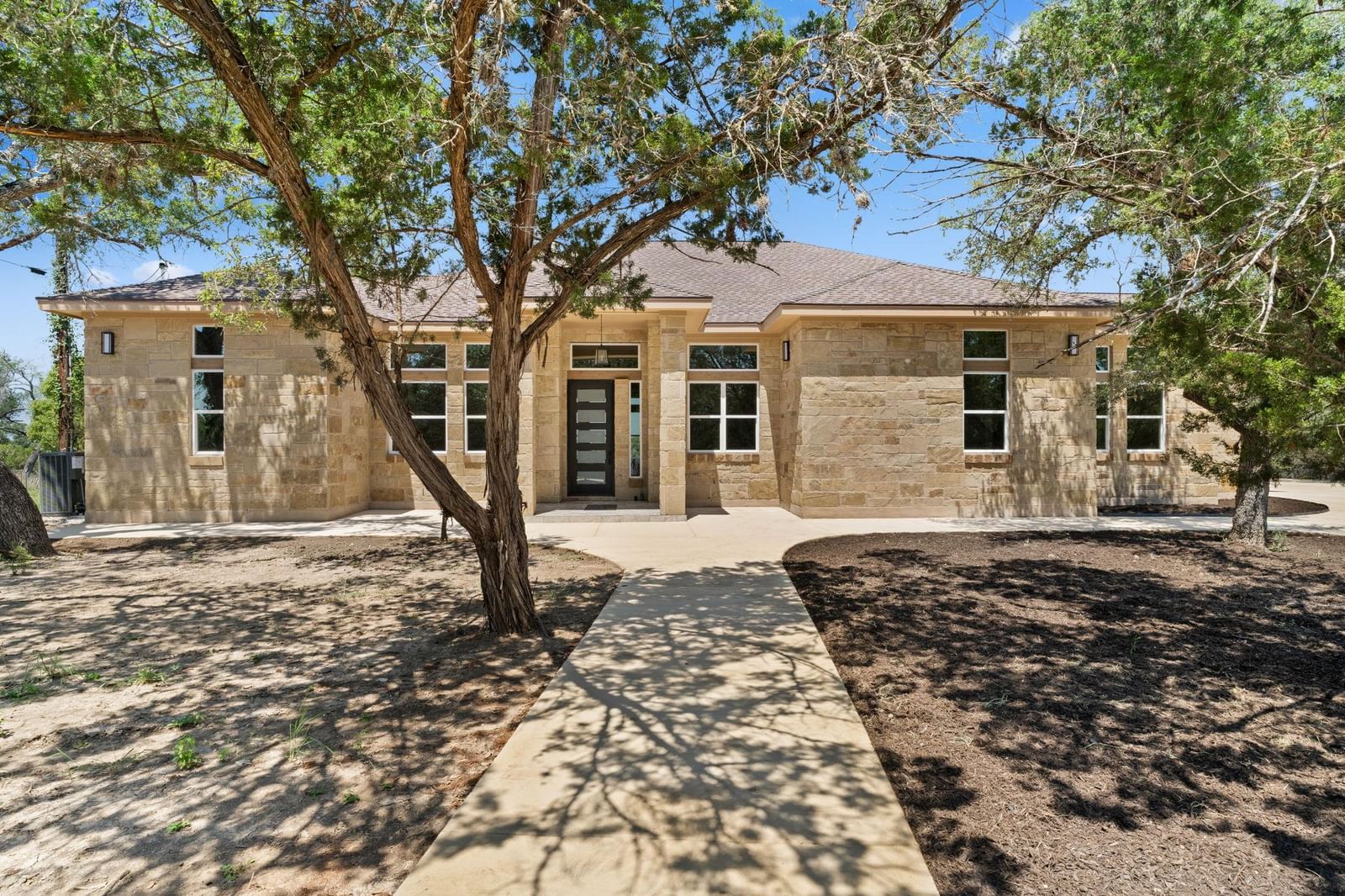 1424 Cattail DR - Photo 1
