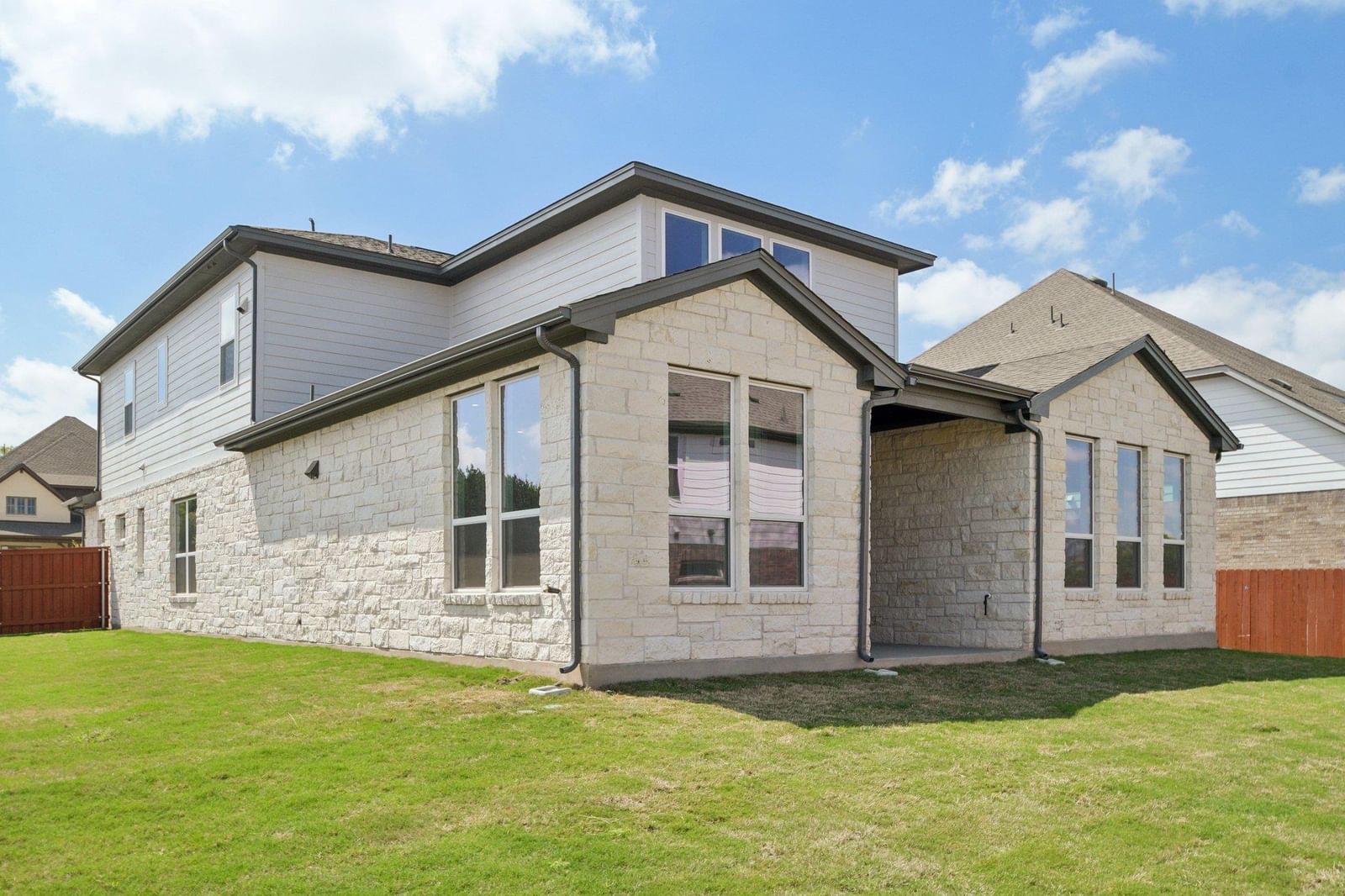 Photo 35