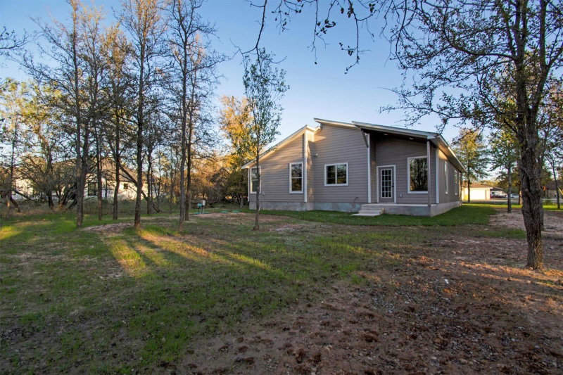 Property photo 33