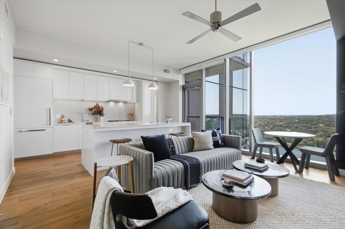 44 East Ave #1811 - Photo 1