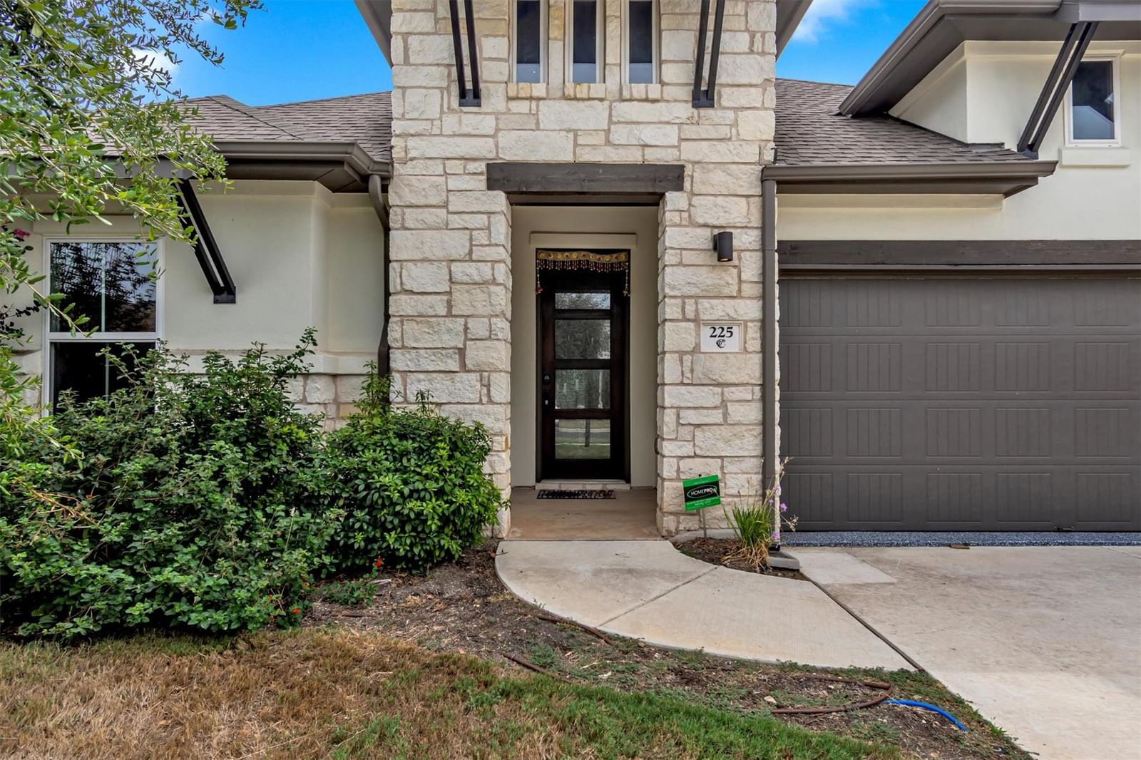 225 Belford ST - Photo 1