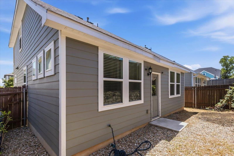 Property photo 32