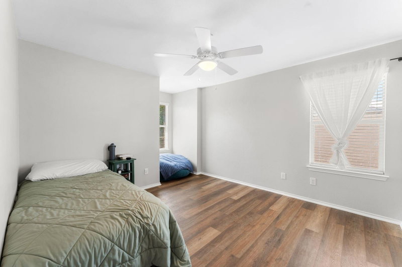 Property photo 24
