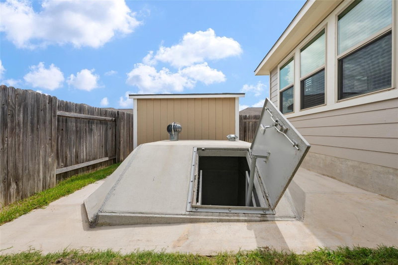 Property photo 35