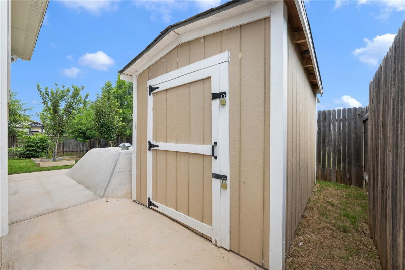 Property photo 37