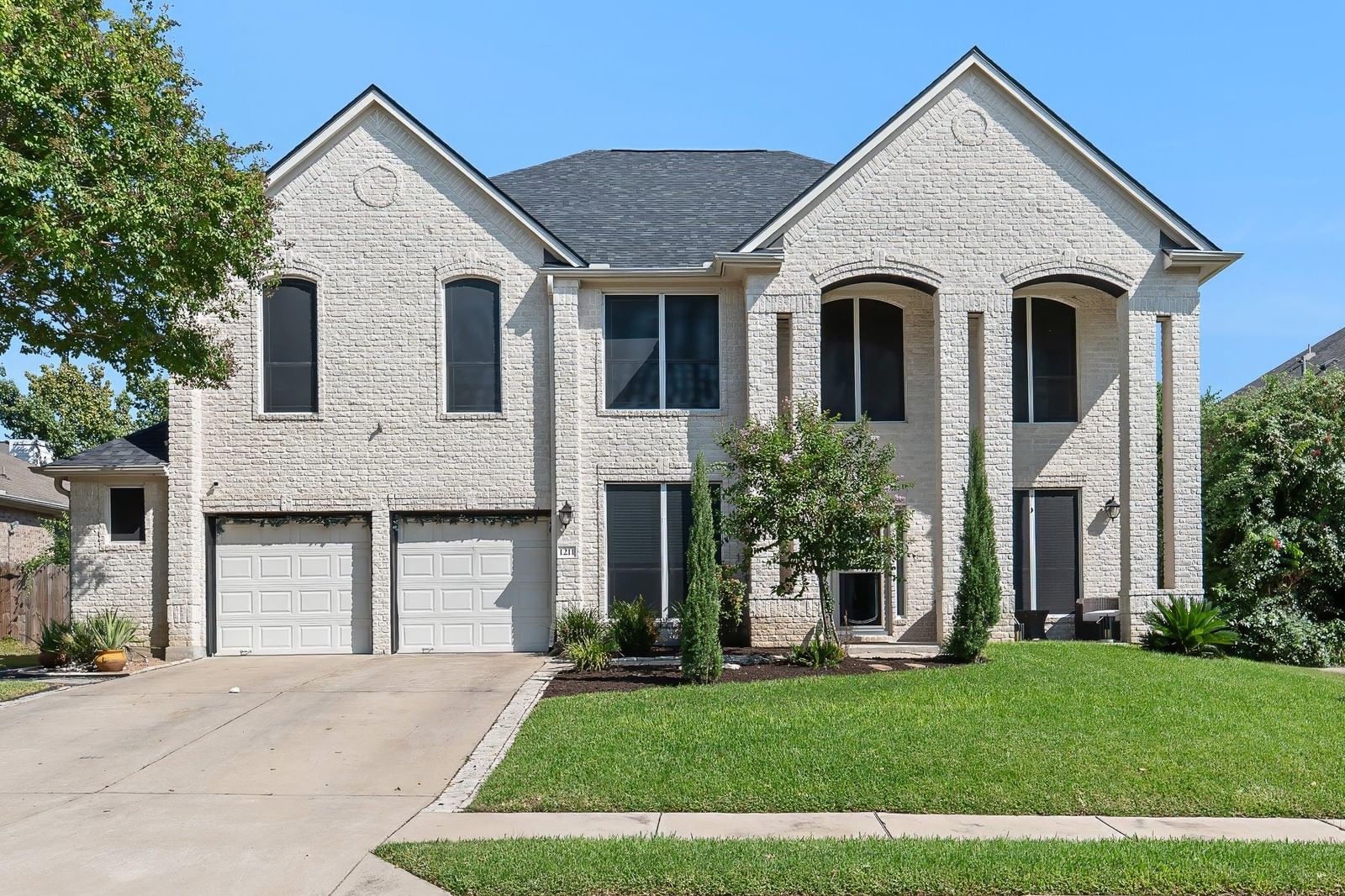 1211 Laurel Oak TRL - Photo 1
