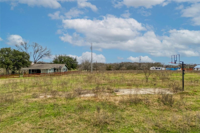 Property photo 33