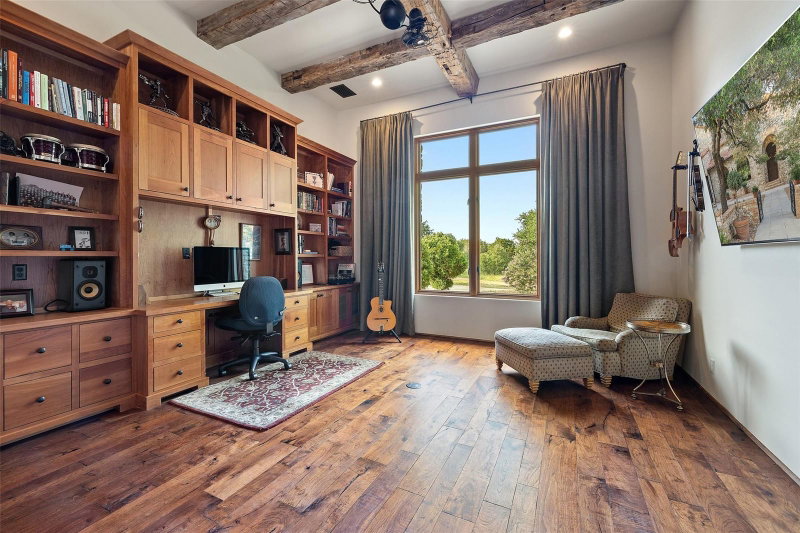 Property photo 24